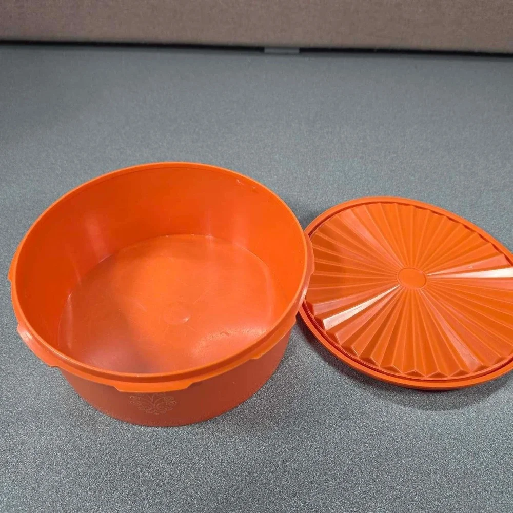 Tupperware Servalier Bowl Orange Vintage 8.5in Good Sunburst Lid Retro Storage